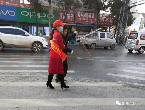 201102etmtpizkkfplf9px.jpg